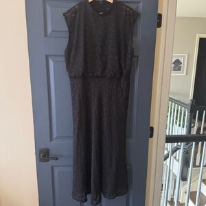 Elegant Black Sleeveless Dress